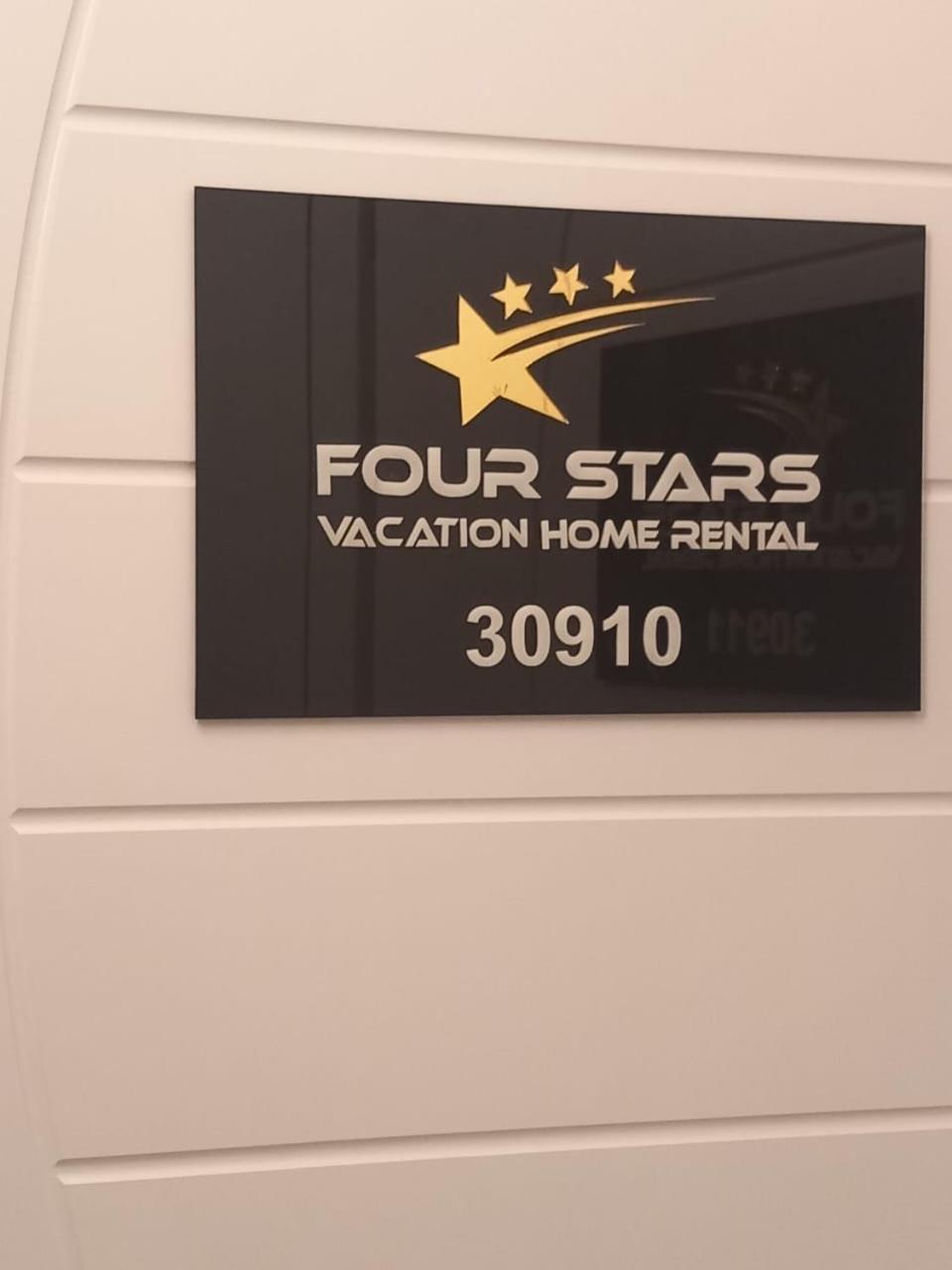 Four Stars Hostel Dubái Exterior foto